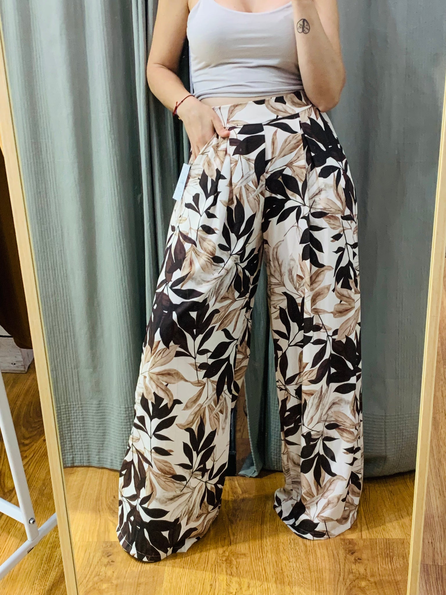 Pantalón tropical marron