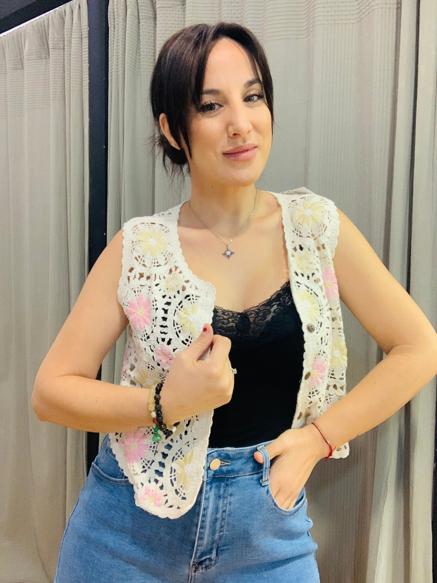 Chaleco SARAY ROSA CROCHÉ